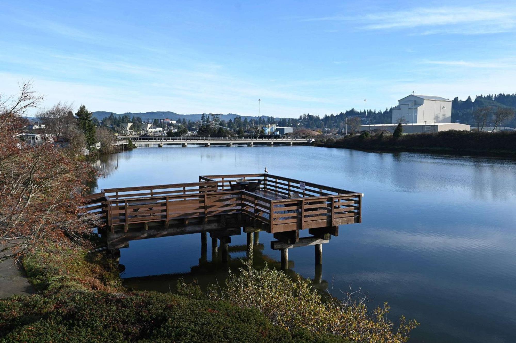 Edgewater Inn And Suites, Ascend Hotel Collection Coos Bay Zewnętrze zdjęcie