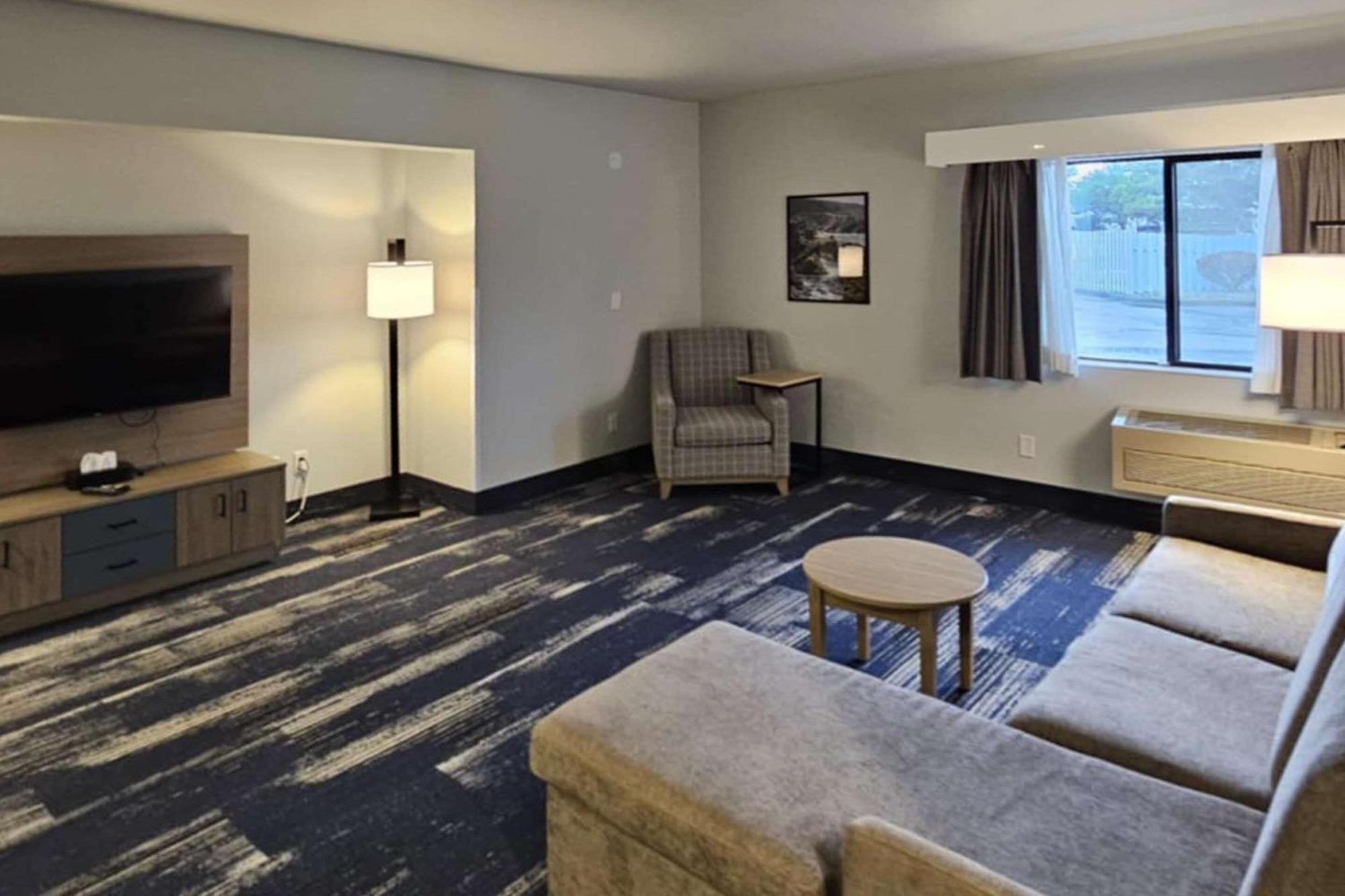 Edgewater Inn And Suites, Ascend Hotel Collection Coos Bay Zewnętrze zdjęcie