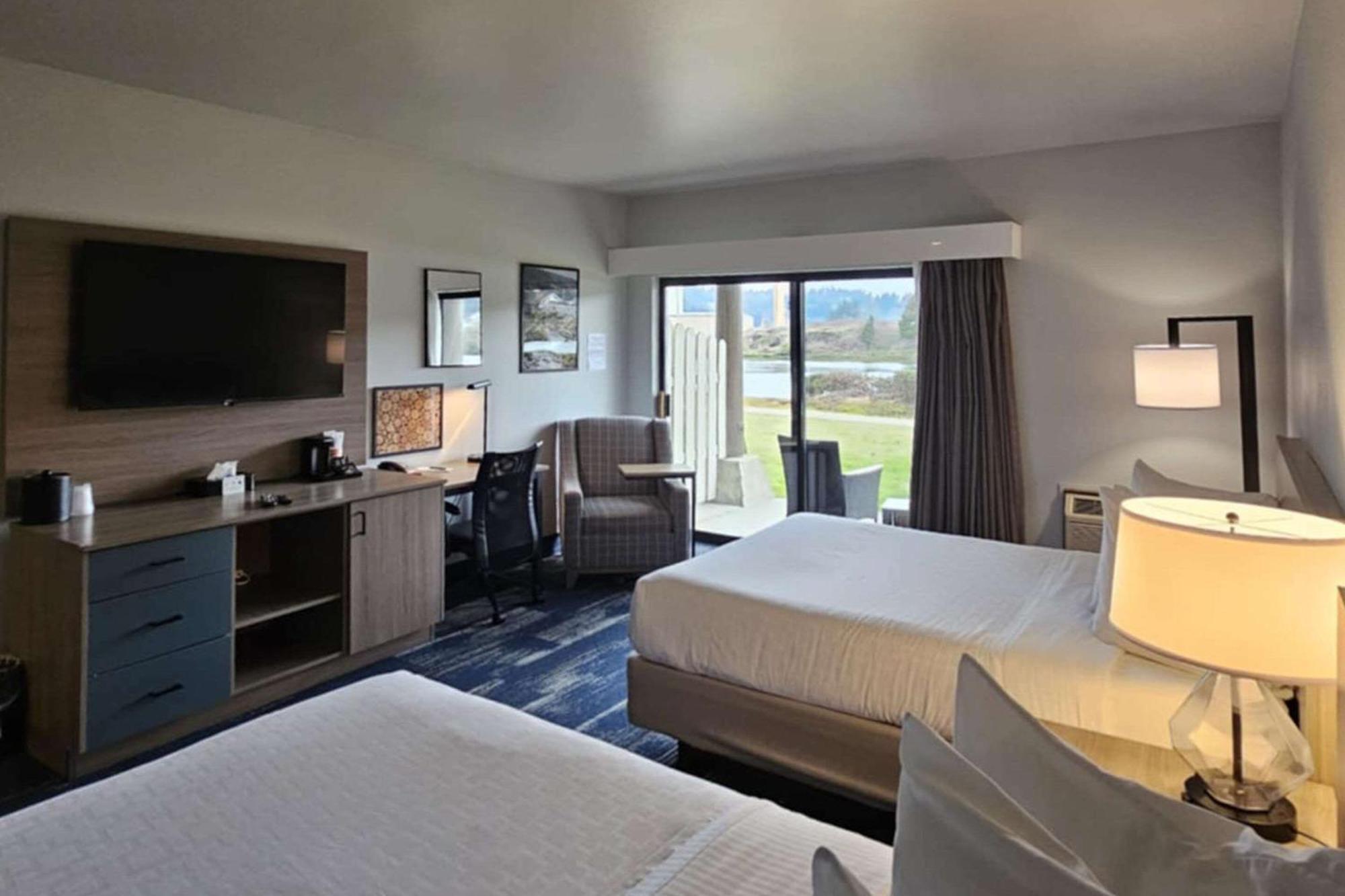Edgewater Inn And Suites, Ascend Hotel Collection Coos Bay Zewnętrze zdjęcie